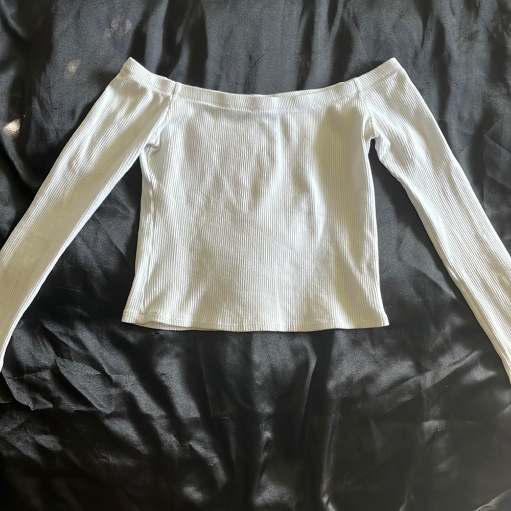 Women’s Small White Long-Sleeve Off the Shoulder Crop Top